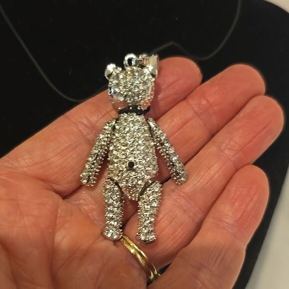 Sparkling Bear Pendant Necklace,Genuine AUSTRIAN CRYSTAL! NWOT - Picture 4 of 5